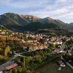 Botanica & Szálloda Kalávrita