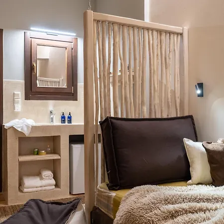 Botanica & Hotel Kalawrita