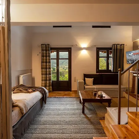 Botanica & Hotel Kalawrita