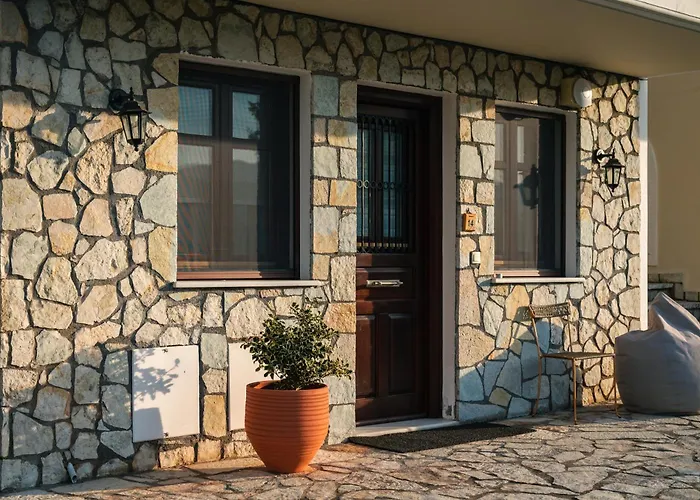 Botanica & Hotel Kalavryta