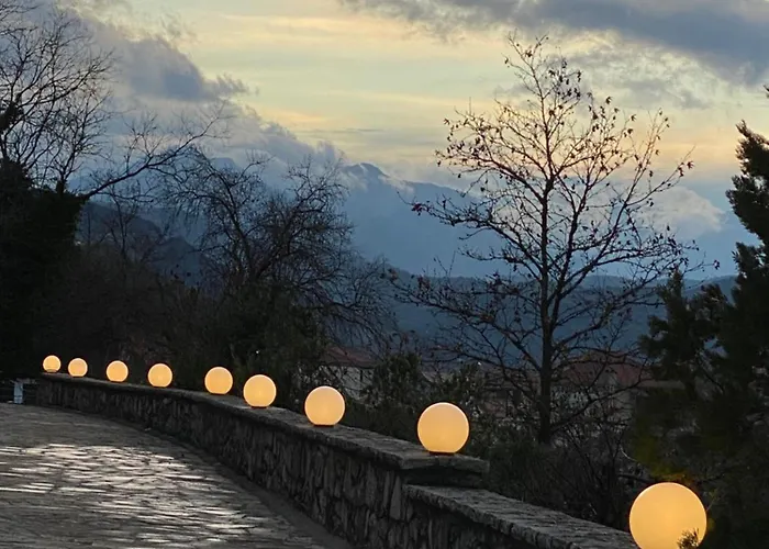 Botanica & Hotel Kalavryta